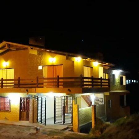 Casa Hostal Samaipata Bagian luar foto